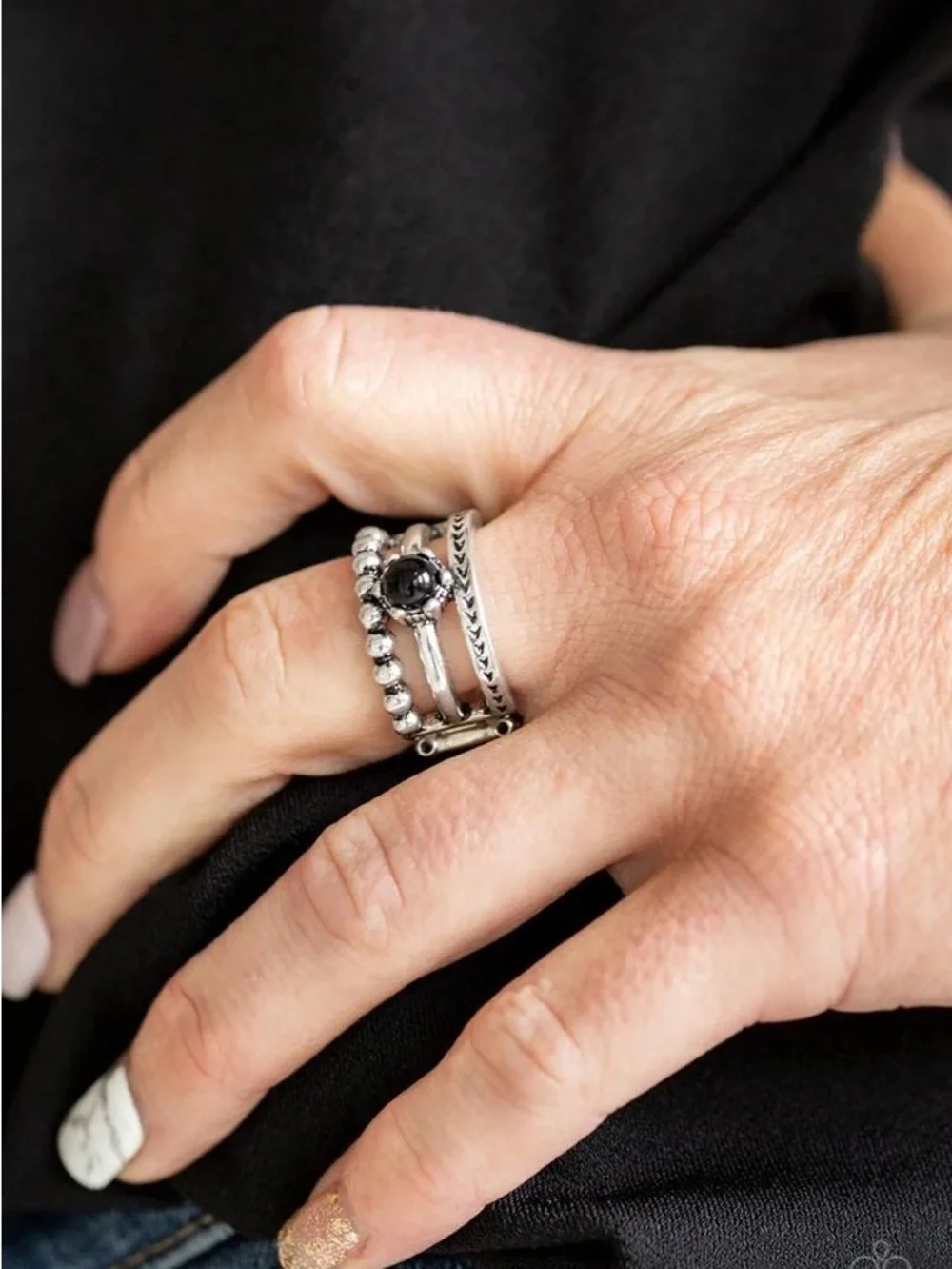 Pop rival black ring - paparazzi jewelry